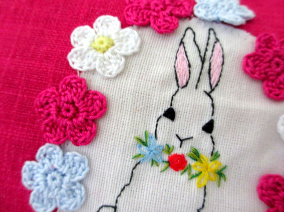 花花和兔子圖案亞麻材質萬用包＊Ｂ 第3張的照片