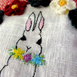 ウールのポーチ＊お花とうさぎ刺繍 8枚目の画像