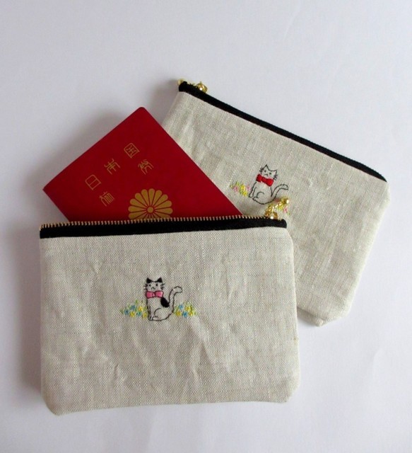 猫刺繍リネンポーチ＊ハートとネコA 6枚目の画像