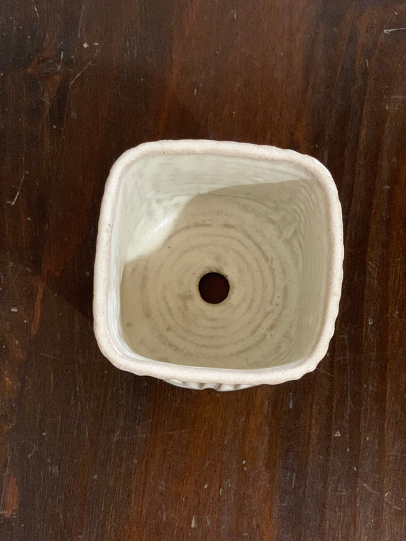 陶器　しのぎの植木鉢 4枚目の画像