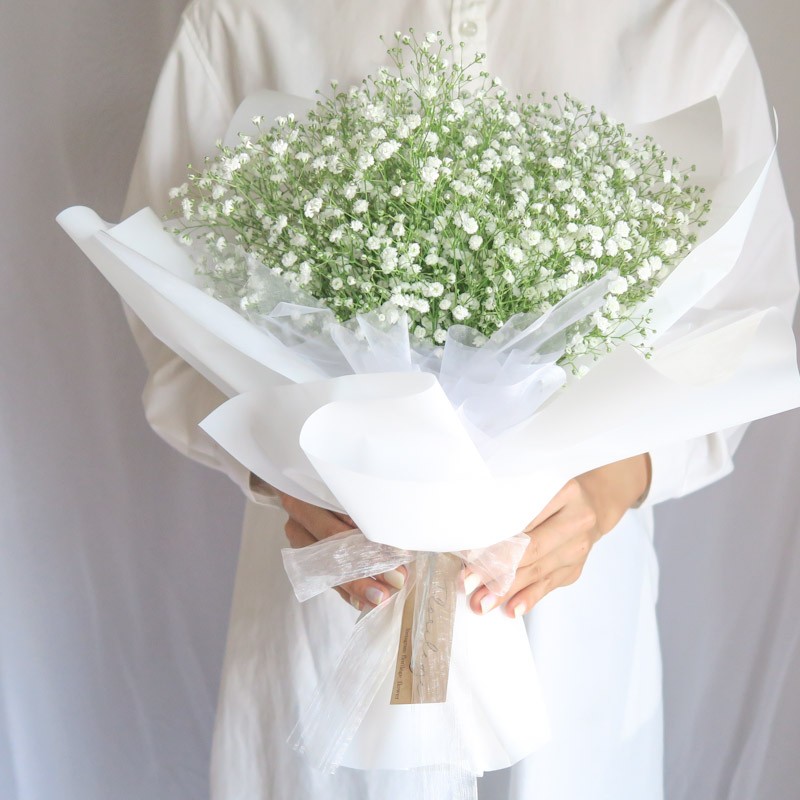 white tulle baby's breath bouquet （ホワイトかすみそう花束)母の日　ギフト　お祝い
