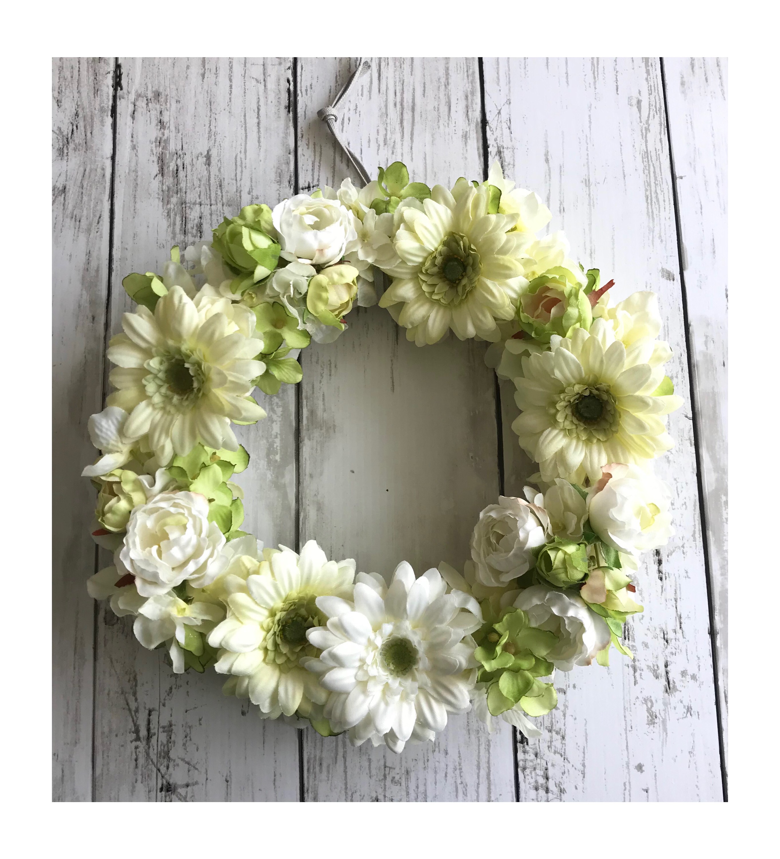 ホワイト×グリーン　ガーベラのリース