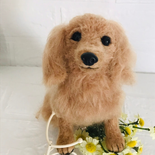 ミニチュアダックス♡クリーム・イエロー・薄めゴールド♡羊毛フェルト☆ハンドメイド ミニチュアダックス♡クリーム・イエロー・薄めゴールド♡羊毛フェルト