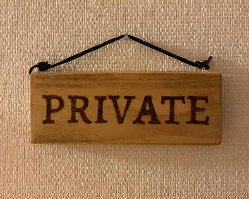 壁掛け木製看板 無垢木製看板 