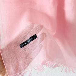 【再販】綿とシルクと春色ピンク　手染めストール T19355 6枚目の画像