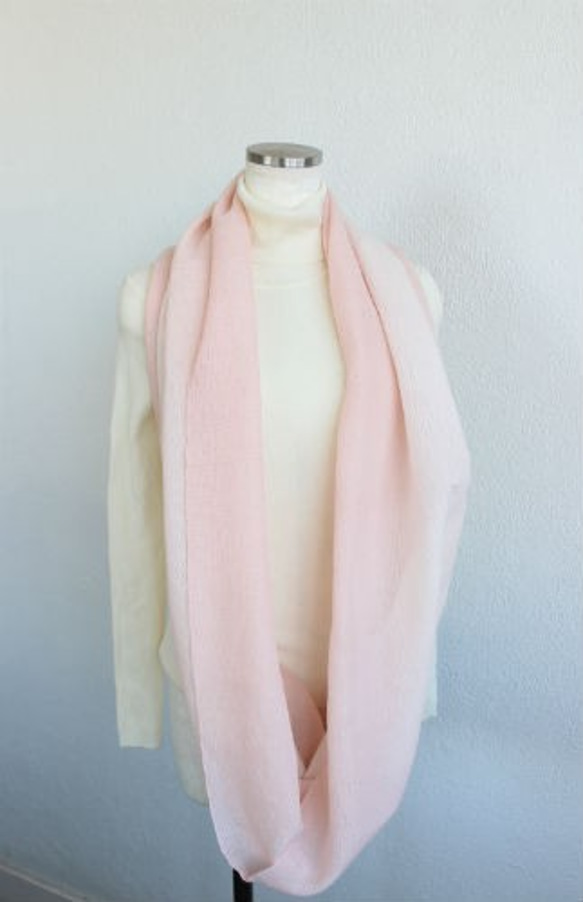 再次上架春天的彩色棉羊毛圍巾[sakura] 第2張的照片
