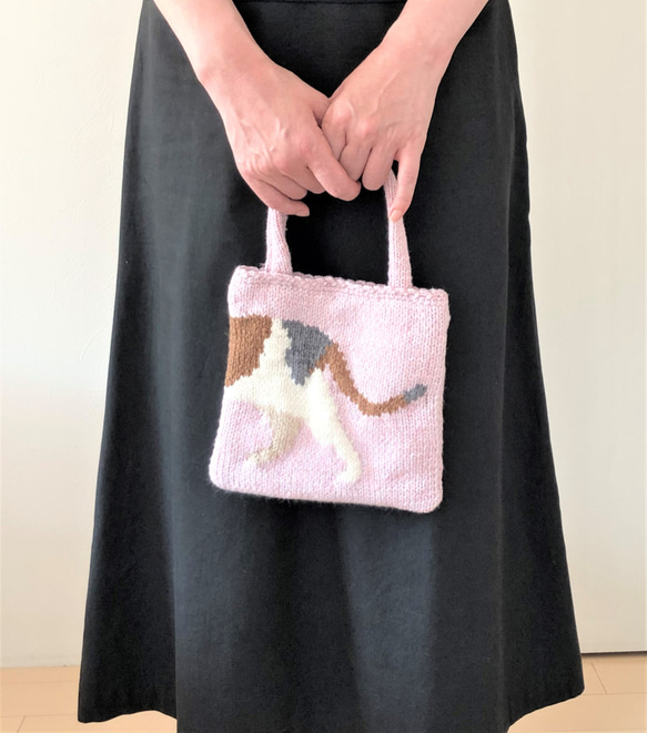 三毛猫と一緒にちょっとお出かけバッグ　手編み　 4枚目の画像