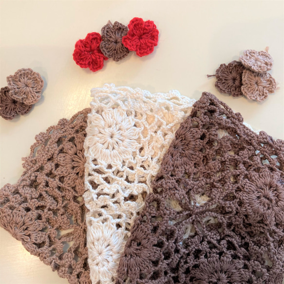 再販、そして改良しました！✿お花のモチーフ手編みマスクカバー　コットン１００%　繊細レース編み　 5枚目の画像