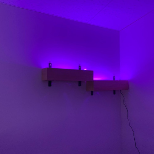 木製壁掛けLED間接照明】幻想的な光と影のコントラストを気軽に楽しめ