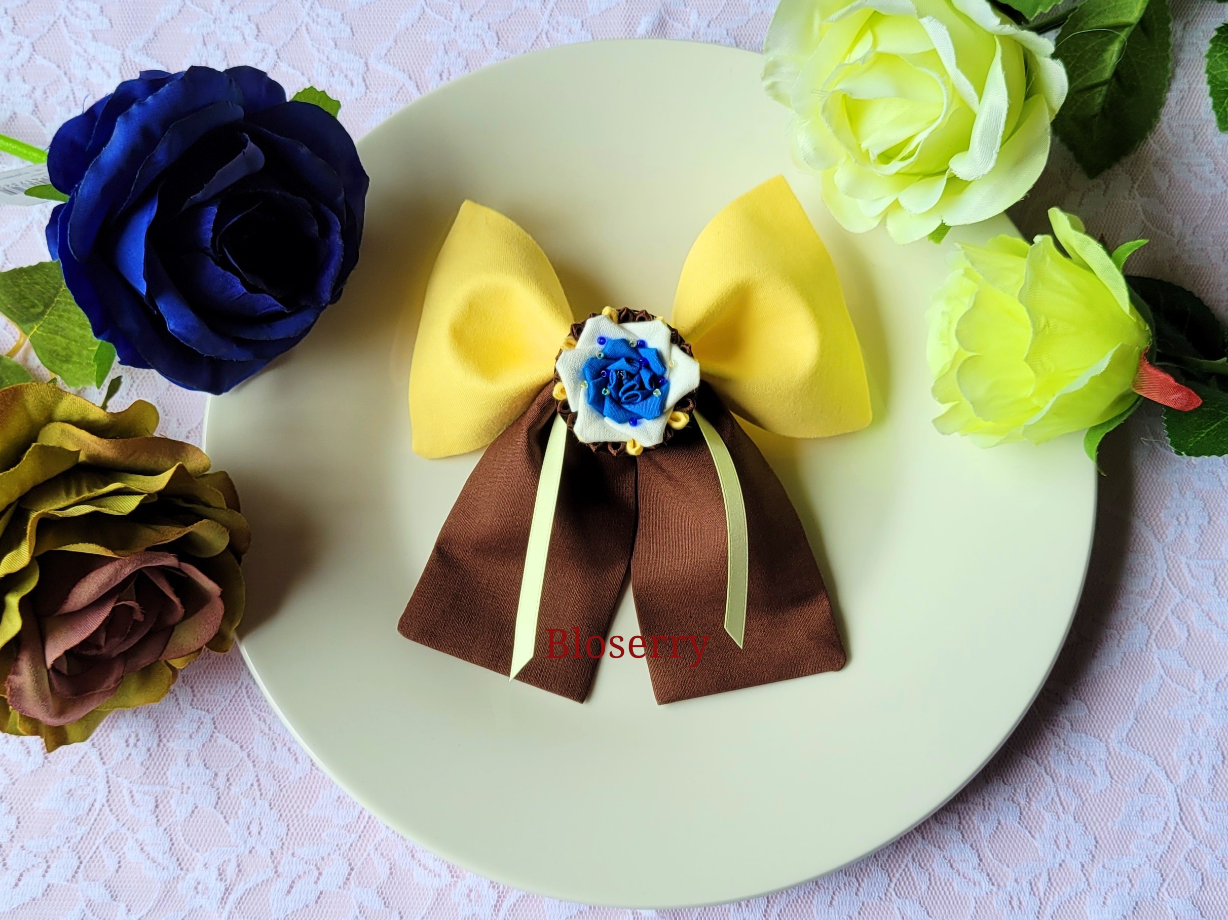 蜂蜜タルト　白と青のタルトリボン　クリップ横