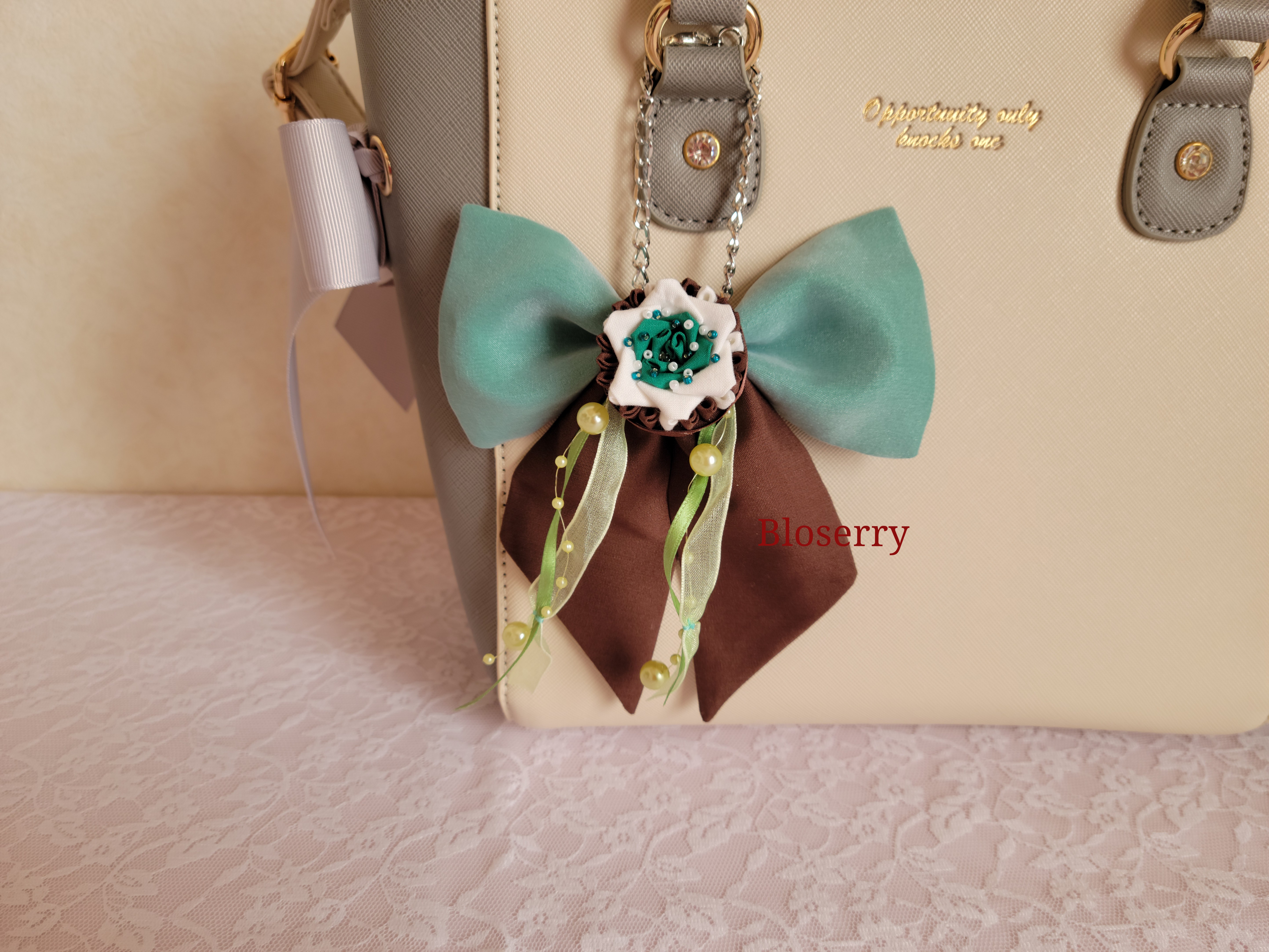 ケーキに憧れたタルトリボン　緑と白のタルト　バッグチャーム