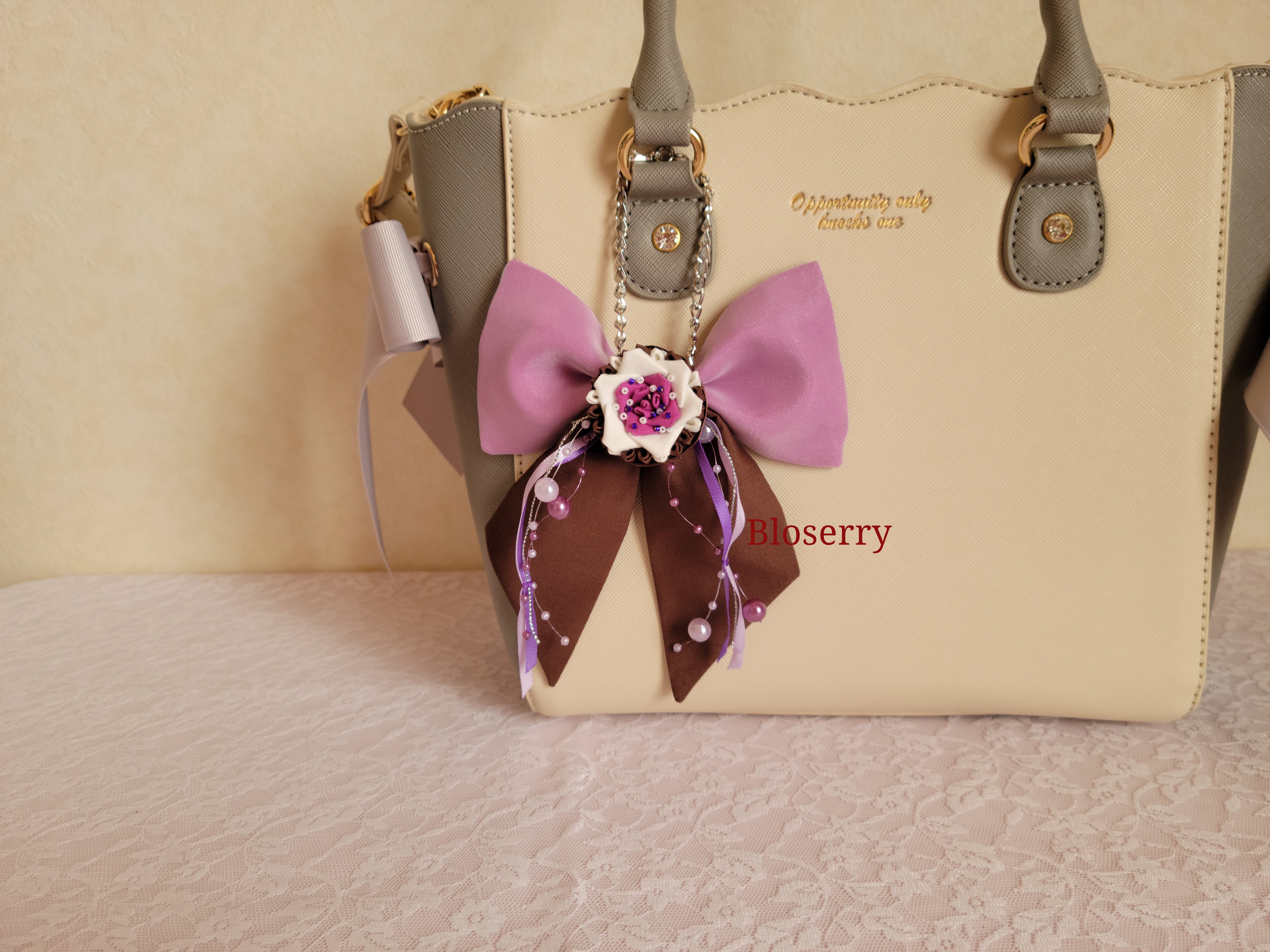 ケーキに憧れたタルトリボン　紫と白のタルト　バッグチャーム