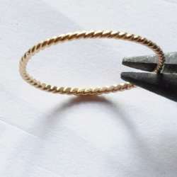 ねじねじリング　brass 1枚目の画像