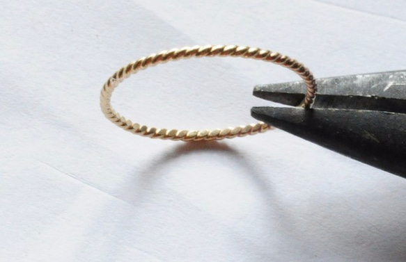 ねじねじリング　brass 1枚目の画像