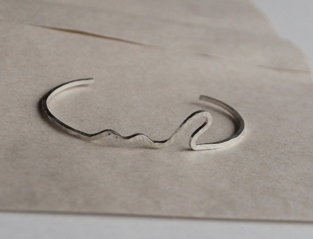 バングルsv925 さざ波