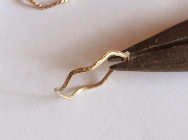 うねうねぼこぼこリング　K１８