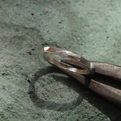 ランダム槌目リング　太　sv 4枚目の画像