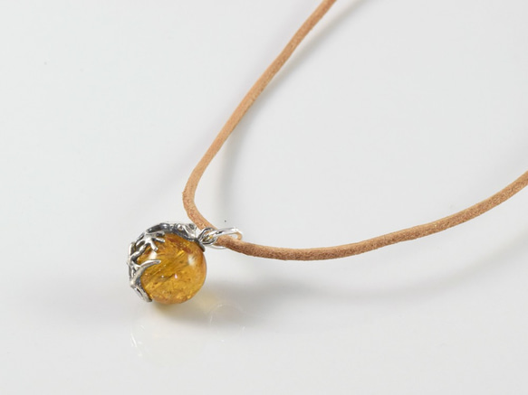 壁虎球吊墜黃水晶（黃水晶）配皮繩項鍊 第4張的照片