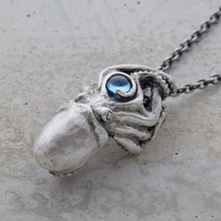 Frog ball pendant aquamarine leather cord necklace 第2張的照片