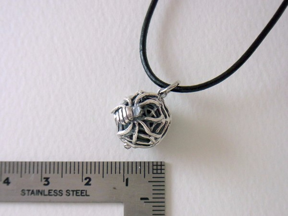 Spider ball pendant Eagle Eye strap Necklace 第3張的照片