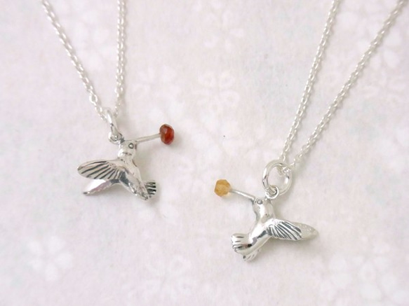 Hummingbird necklace 第3張的照片