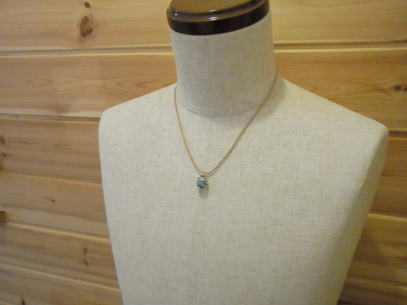 Snake ball pendant turquoise leather cord Necklace 第6張的照片