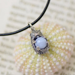 Hedgehog ball pendant blue race leather cord necklace 第1張的照片