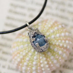 Hedgehog ball pendant blue Topaz leather cord necklace 第1張的照片