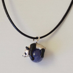 Panda ball pendant Tanzanite leather cord necklace 第3張的照片
