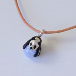 Panda ball pendant Blue lace Crystal leather cord necklace 第2張的照片