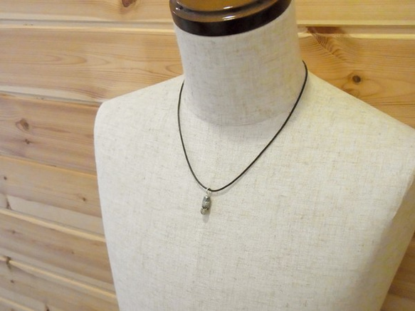 Owl pendant labradorite leather cord necklace 第5張的照片