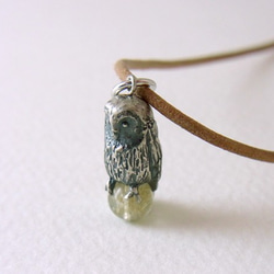 Owl pendant gold rutile quartz leather cord necklace 第2張的照片