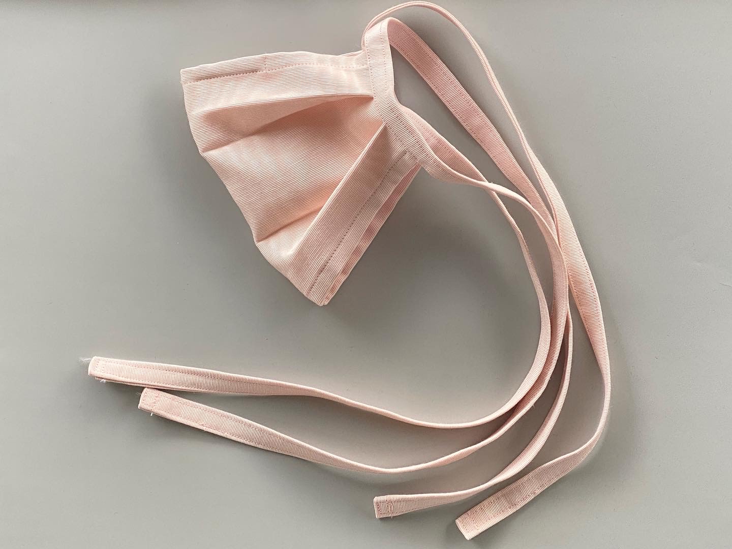 ピンクの白玉　マスク　ハンドメイド
