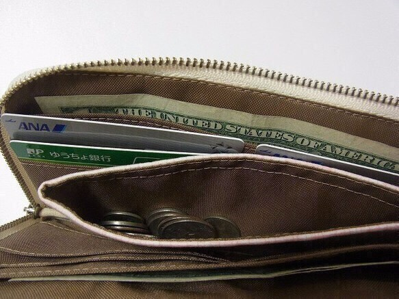 【黒いネップあり】スリムな長財布　Ｌ字ファスナー　イングリッシュガーデン 5枚目の画像