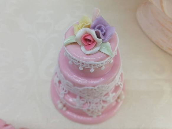 【磁器人形　レースドール】ウェディング ケーキ  《ピンク》  結婚祝い プレゼント ラッキーアイテム 5枚目の画像