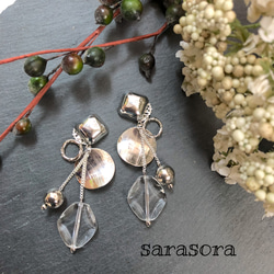silver ×clear earrings 1枚目の画像
