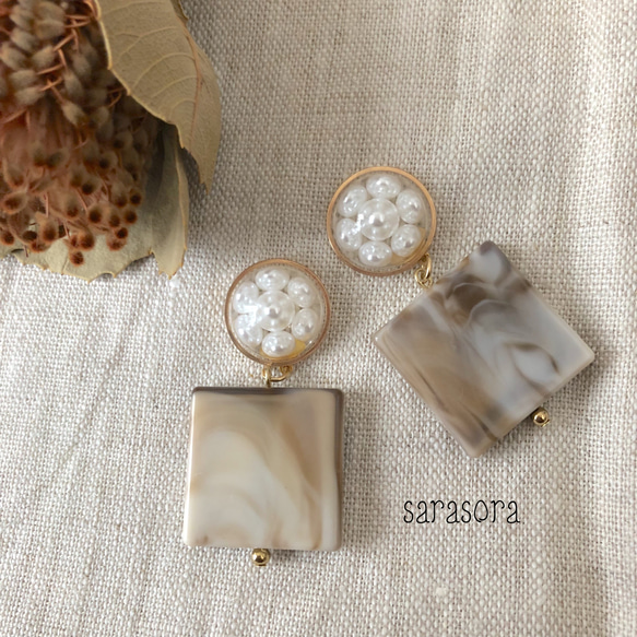 pearls×milk tea color earrings 2枚目の画像