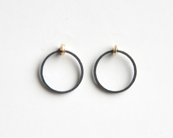 Paper piarced earring 14ｋｇｆ 0001 BLACK PV14G-0001B 第1張的照片