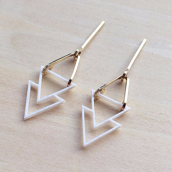 ペーパーピアス　Paper piarced earring 14ｋｇｆ  0007 WHITE　PV14G-0007W 1枚目の画像