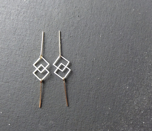 ペーパーピアス　Paper piarced earring 14kfg  0005 WHITE　PV14G-0005W 2枚目の画像