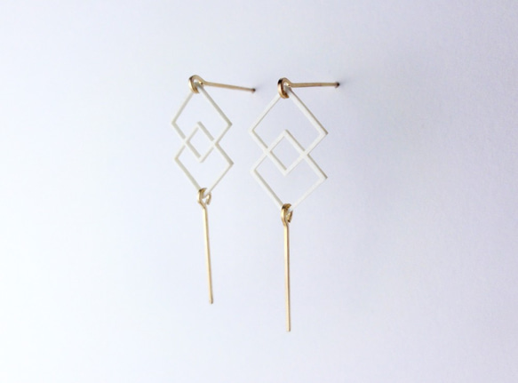 ペーパーピアス　Paper piarced earring 14kfg  0005 WHITE　PV14G-0005W 4枚目の画像