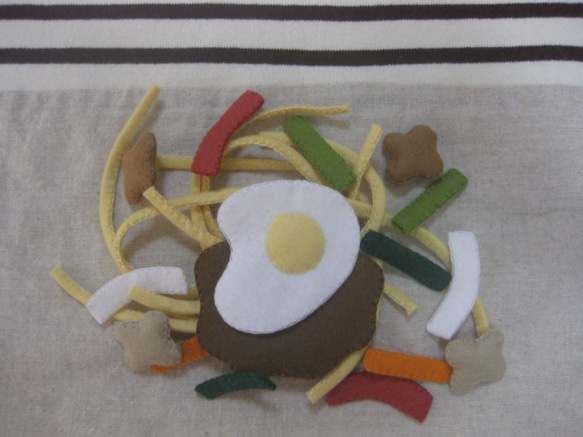 やきそば ハンドメイド フェルト ままごと おもちゃ・人形