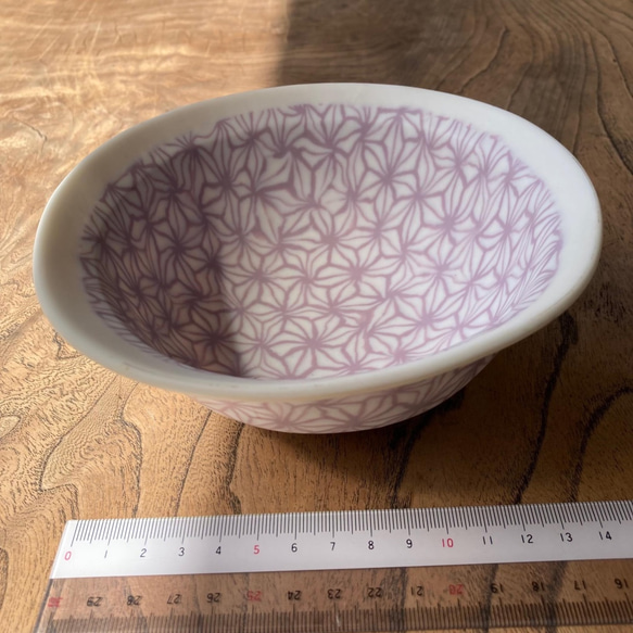 磁器練り込みの碗　麻の葉模様 紫 2枚目の画像