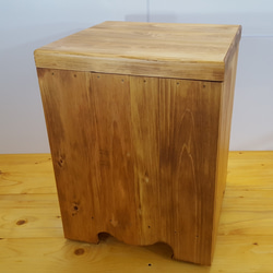 たっぷり収納ボックスチェア 開き戸タイプ キャスター付き ひのき