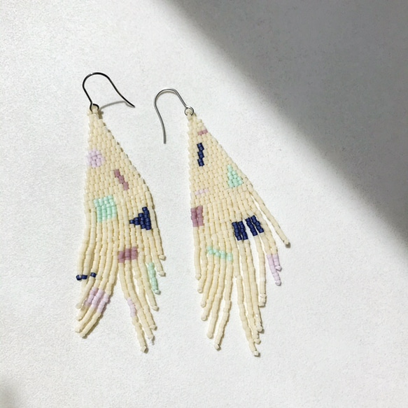 beads pierce "geometric" デリカビーズ　フリンジピアス　ビーズピアス 1枚目の画像