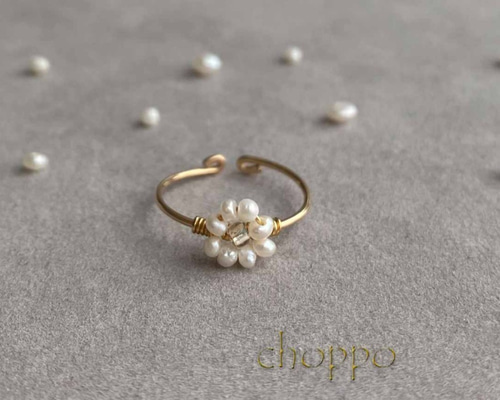 【サイズ5号】ピンキーリングお花のぐるっとデザイン ちいさなパールのお花リング 14㎏f サイズ調整可 オープンリング