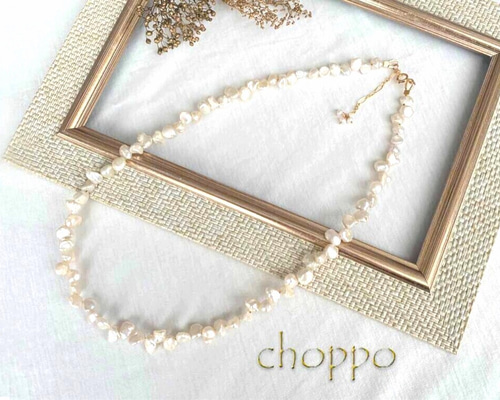 める淡水無核ケシパール　ホワイト系ブルー無調お花びらネックレスBEN719 める淡水無核ケシパール ホワイト系ブルー無調お花びらネックレス