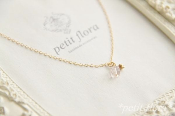 14kgf-gold beads&cube rose quartz プチネックレス 2枚目の画像