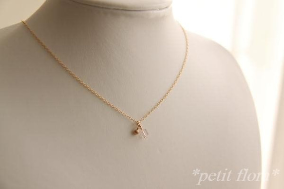 14kgf-gold beads&cube rose quartz プチネックレス 5枚目の画像