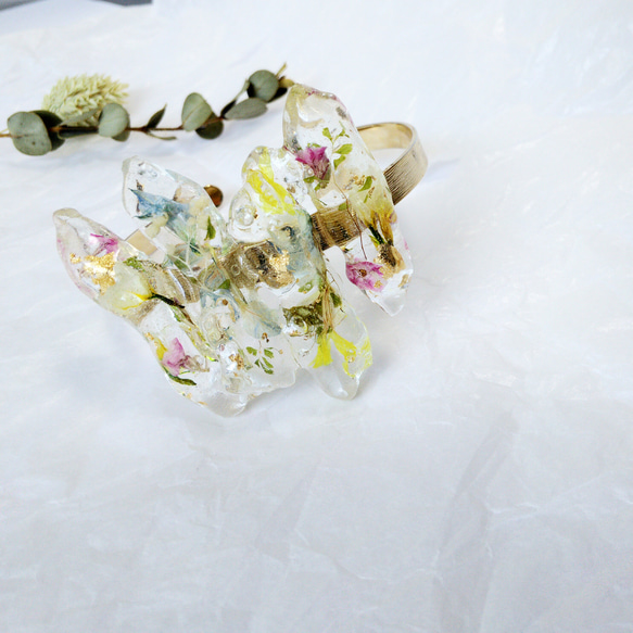 お花の氷柱 crystal バングル 3枚目の画像